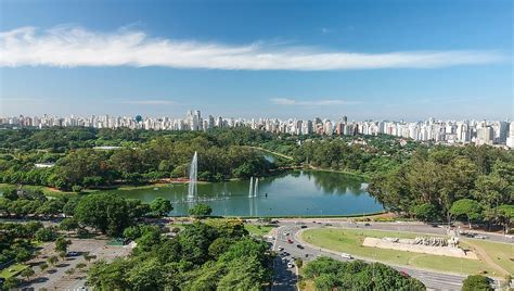 Il Parque Ibirapuera: Un Gioiello Verde e Storico nel Cuore di São Paulo!